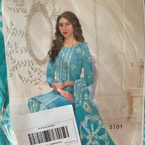 New items never worn needs to be stitched - Picture 1 of 1